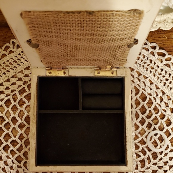 Burlap & Lace Heart "M" Jewelry Box - Picture 5 of 8